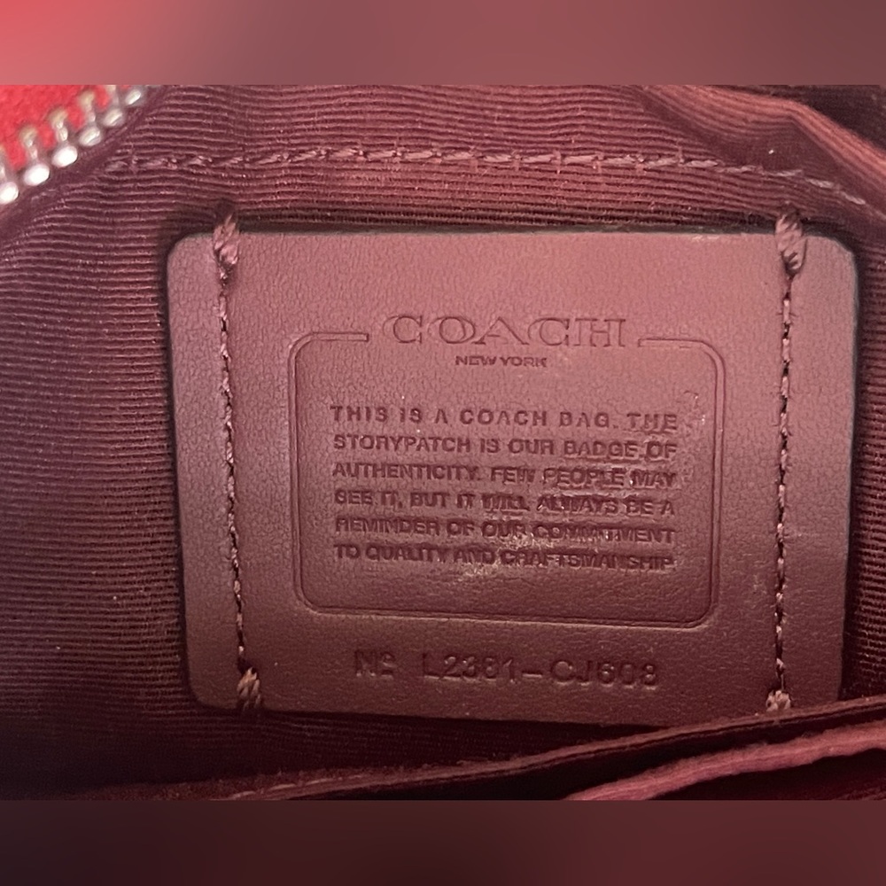Coach Teri Shoulder Bag With Signature Quilting EUC - Picture 7 of 14